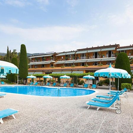 Hotel Garden Екстер'єр фото