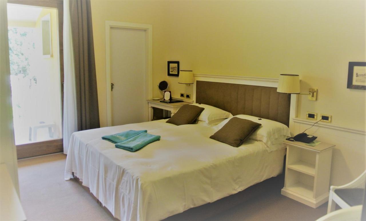 Hotel Garden Екстер'єр фото