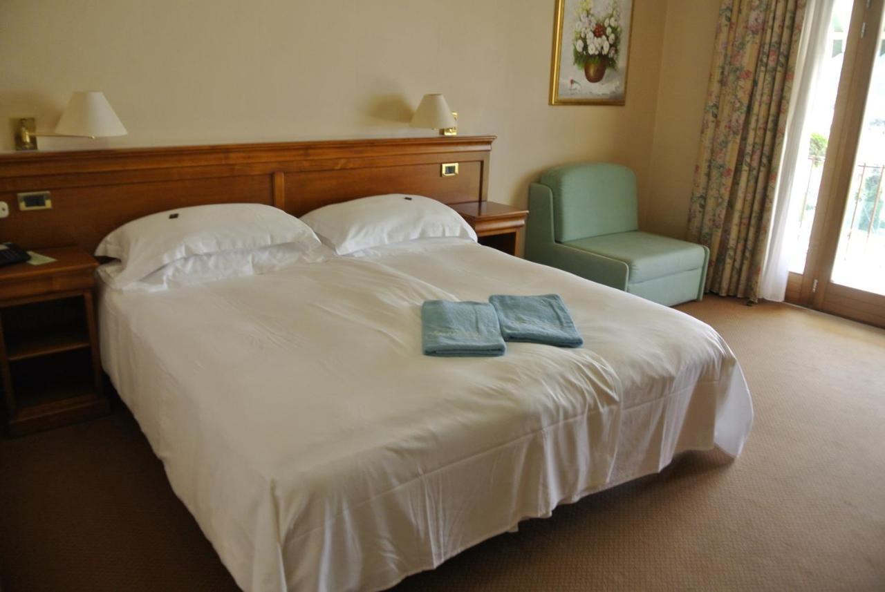 Hotel Garden Екстер'єр фото